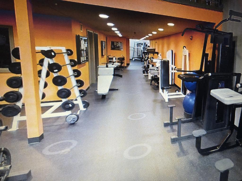 A well Cleaned Gym.